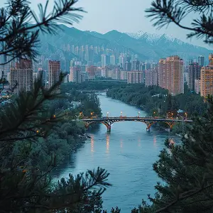 吉首大学何丹简介照片